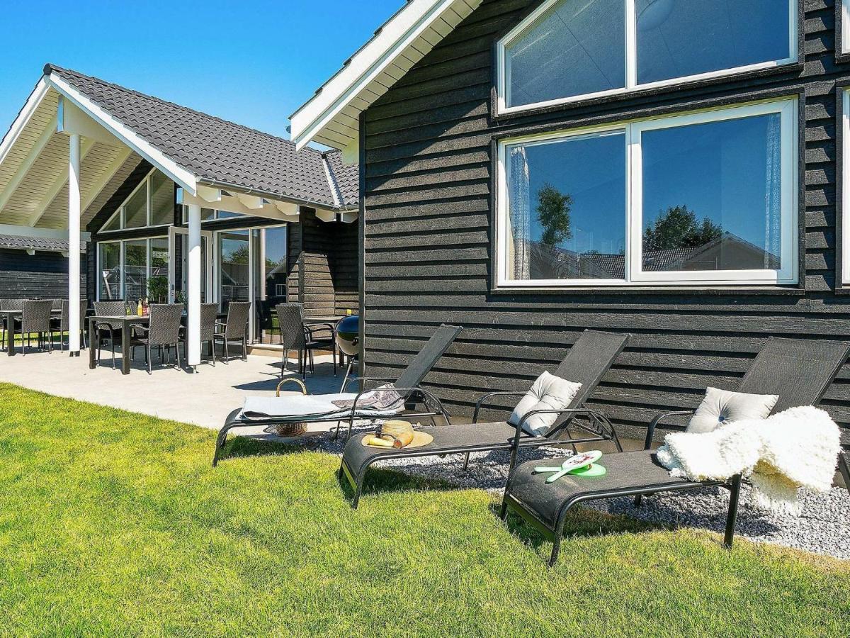 16 Person Holiday Home In Hasselberg Kappeln Zewnętrze zdjęcie